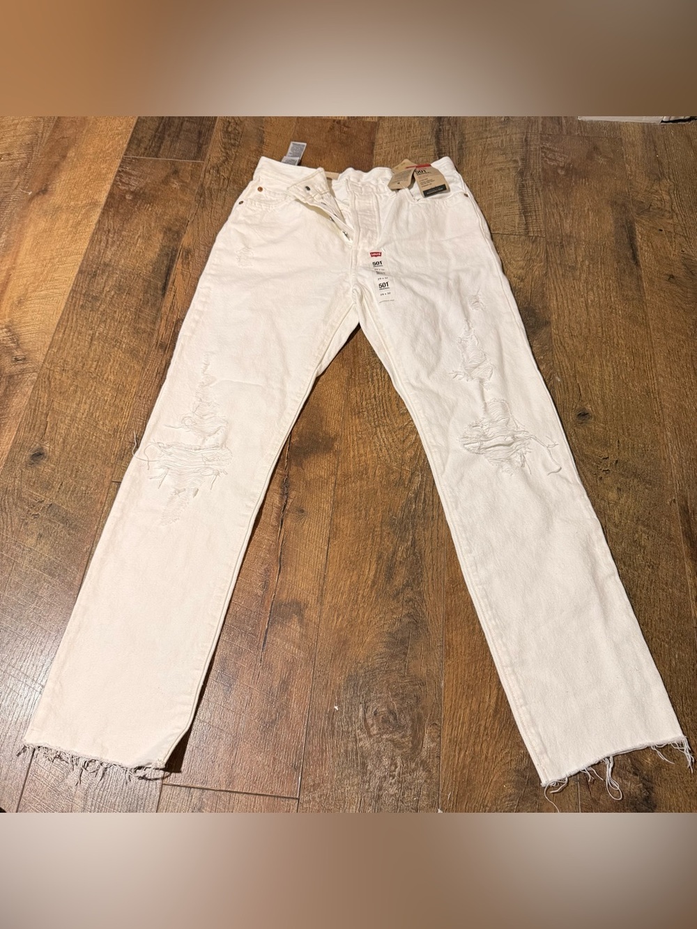 NWT Levi's 501 Original High-Rise Straight Leg Distressed Jeans White 29 X 32‎